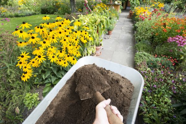 Soil Spreading in Des Moines